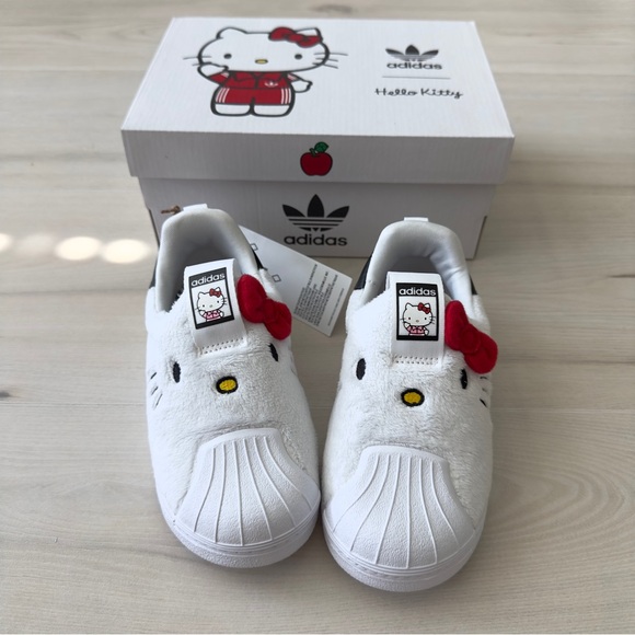 ADIDAS ORIGINALS X HELLO KITTY SUPERSTAR 360 SHOES KIDS - Picture 1 of 3